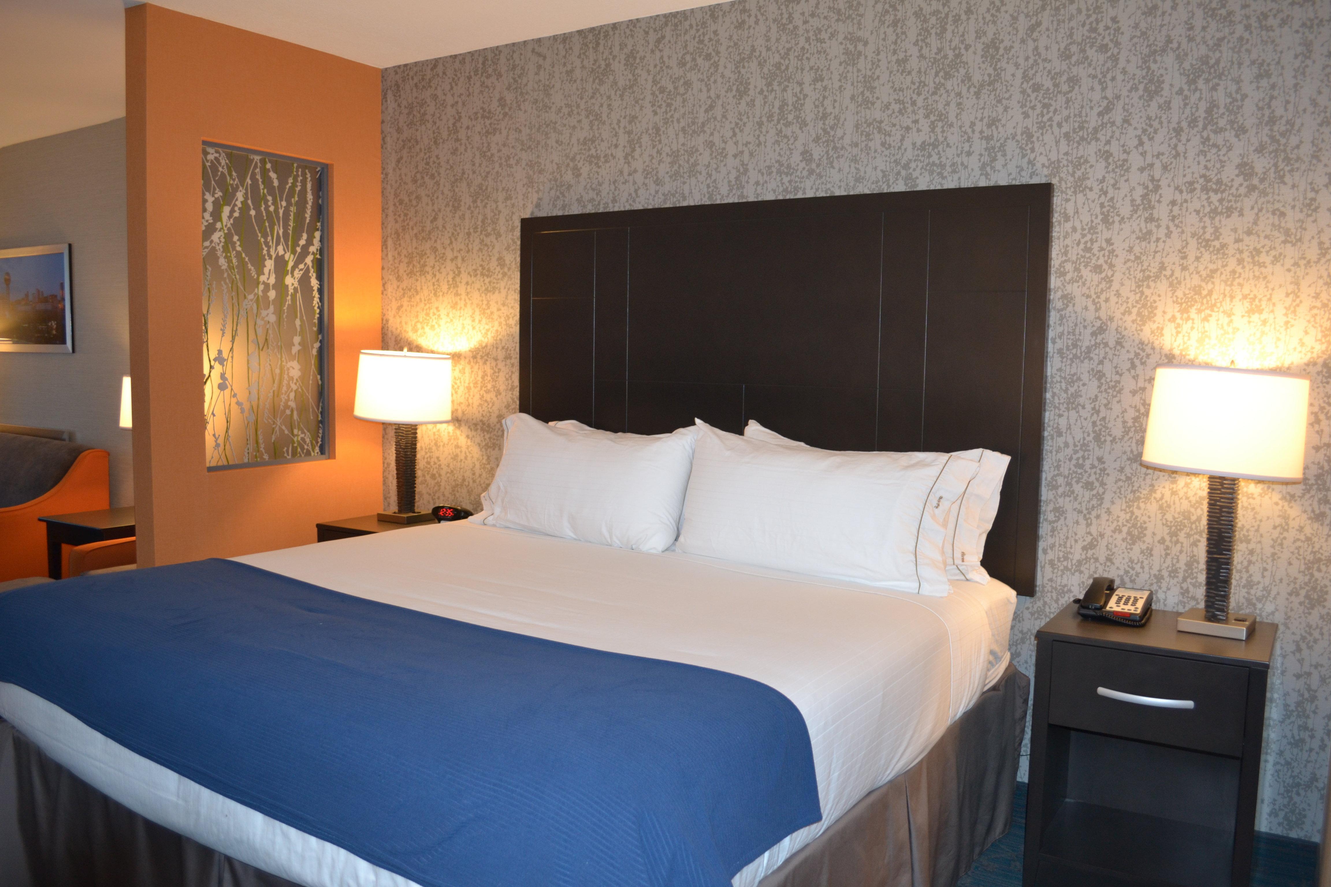 Express & By Ihg Knoxville