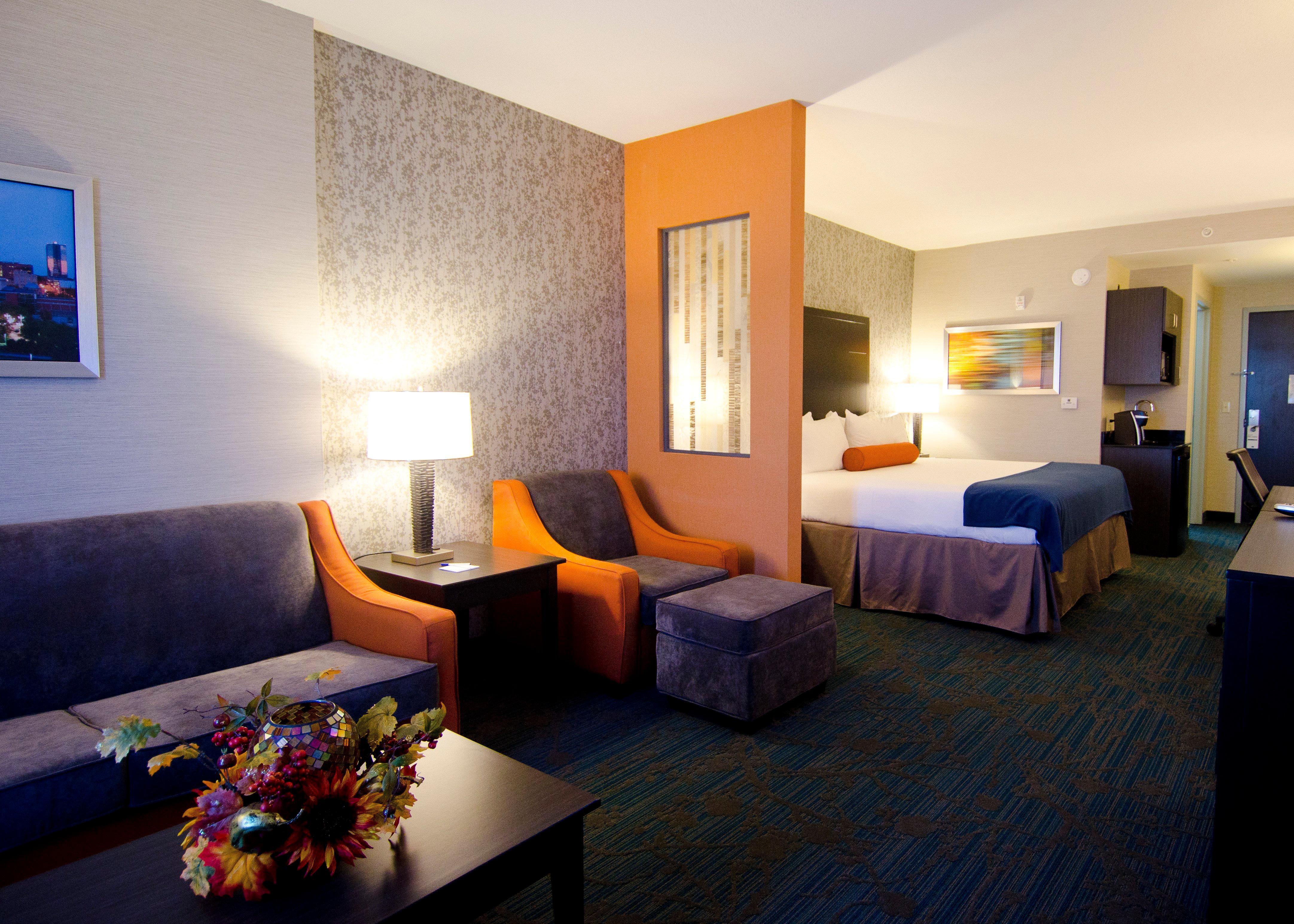 Express & By Ihg Hotel